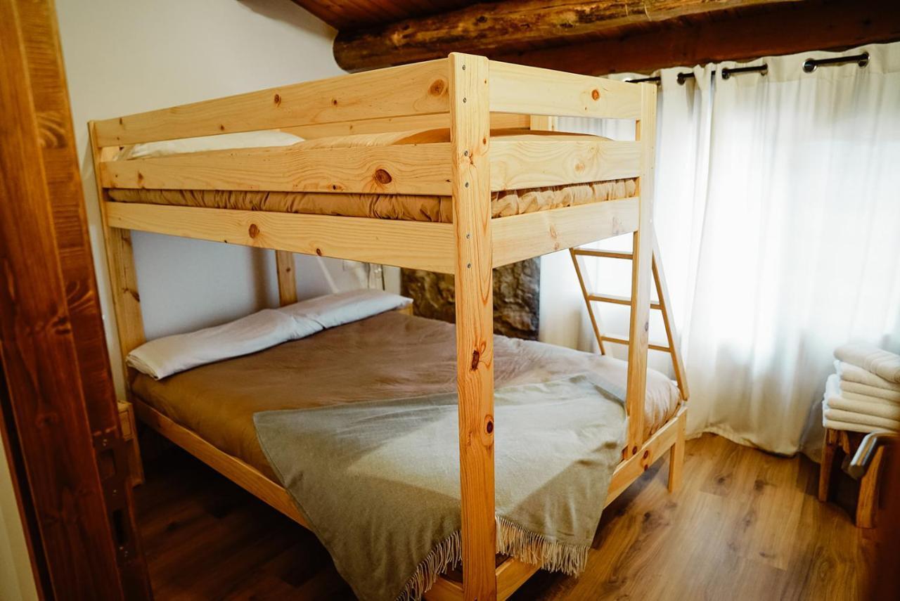 Cases Altes De Posada Navés Dış mekan fotoğraf